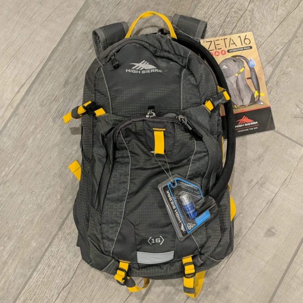 High Sierra hydration pack
